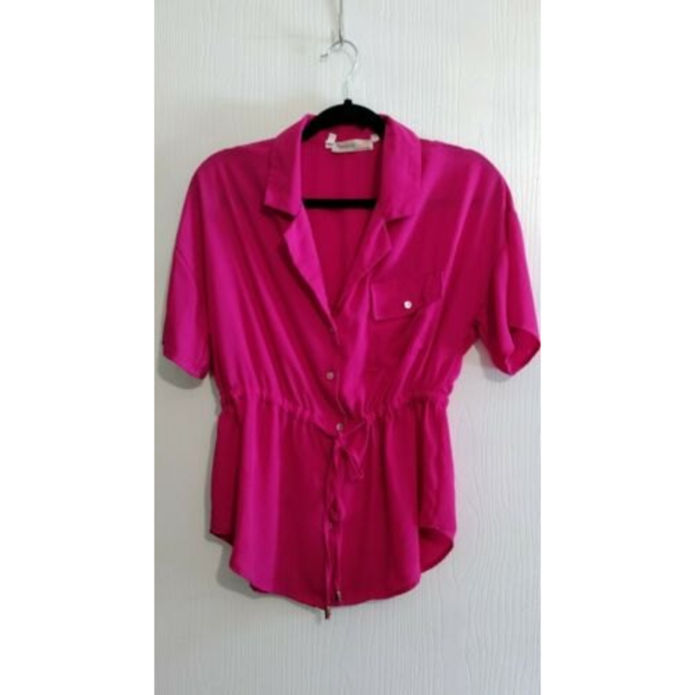 By Angela Fashion Pink Top – Fits M